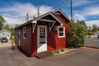 Vacation UniquEly cottage #3