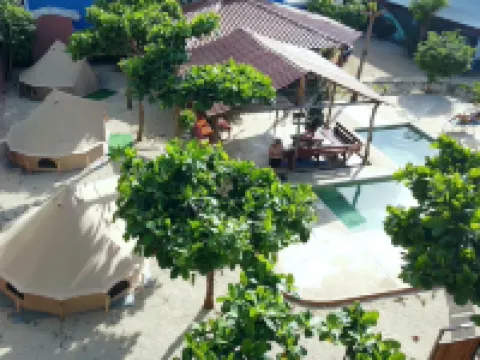 TamaHostel & Glamping Hotels in Tamarindo