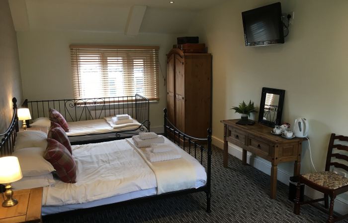 The Hollies Inn