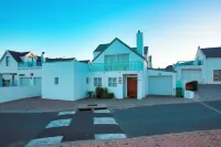 99 Steps, Langebaan, 8-Sleeper - parking