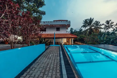 Villa Talpe 4 Half Board Rooms and Massage Pool