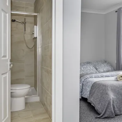 Shirley House 2 Self Catering Guest House 10 Min Walk to Southampton General Hospital Hotels near University of Southampton Highfield Campus