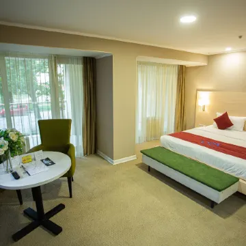 Отель B Hotel Bishkek