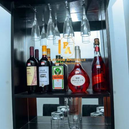 Platinum Apartelle