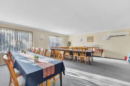 Castlereagh Motor Inn Отели в г. Гилгандра