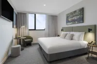 Quest Watergardens Hotels near Phuong Vi Restaurant