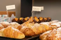 Flom Boutique Hotel - sarapan
