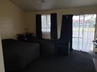 Castletown Motel - 2-Star