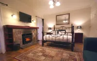 Tudor Cottages Hotels in Olinda