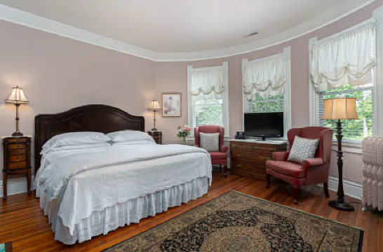 Beaufort House Inn Отели рядом с достопримечательностью «поместье Билтмор»