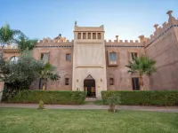 Riad Tonaroz Hotels near Noria Golf Course