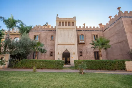 Riad Tonaroz