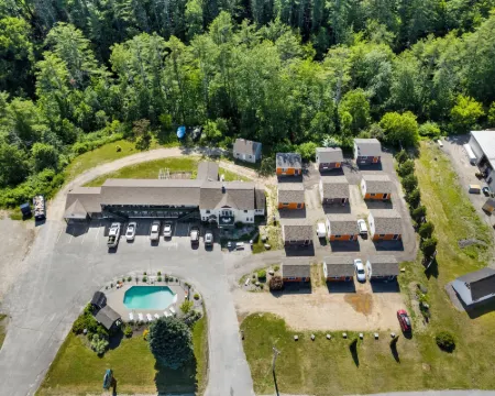 馬車輪汽車旅館 薩科酒店