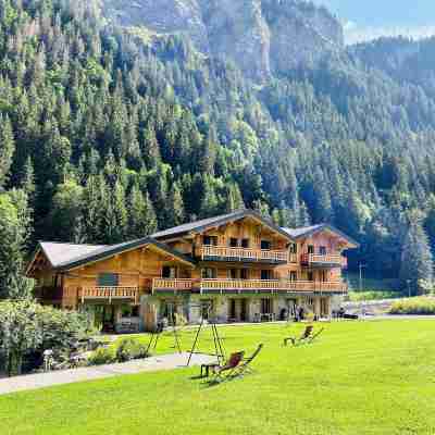 Hameau des Prodains - Résidence Hotel Exterior