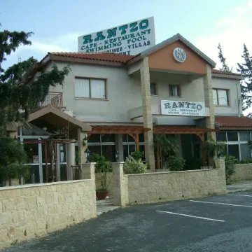 Rantzo Holiday Apartments