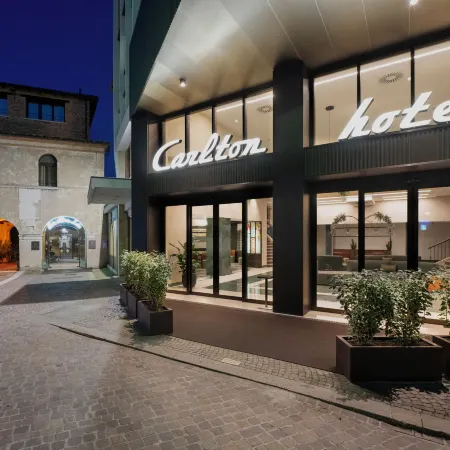 Porta Altinia Suites