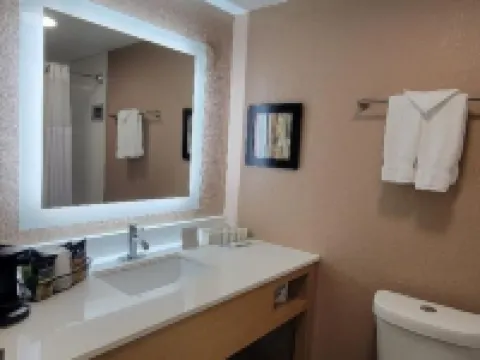 Lansing Delta West Hotel Hoteles en Waverly