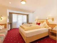 Hotel Pinzger Tux Ξενοδοχεία στην πόλη Tux