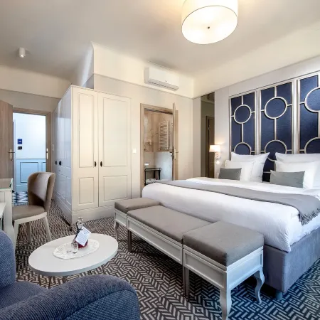 Amber Design Residence