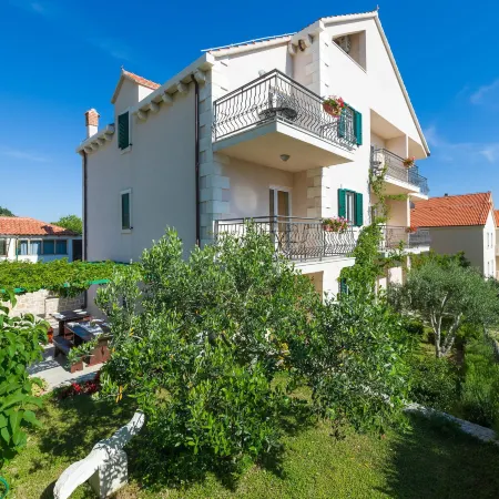 Apartments Villa Vallum