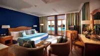 Reef Oasis Beach Aqua Park Resort - 4-Sterne