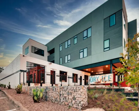 Hotel Dryce Отели в г. Форт-Уэрт