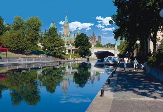 바이워드 블루 인 객실