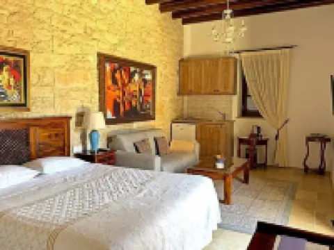 Niki's House Hotels in Agios Athanasios