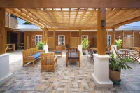 Mr. Tucan Hotel Hotels in West End