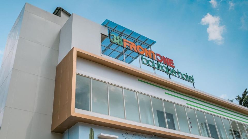 Three Eight Front One Boutique Batu Malang
