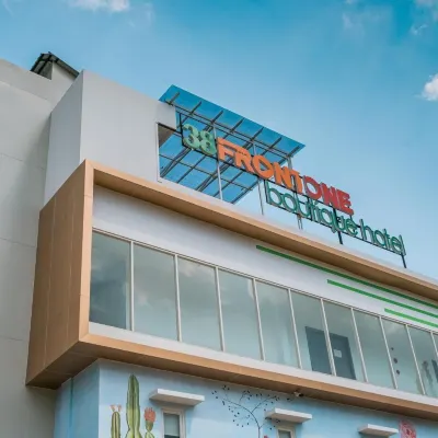 Three Eight Front One Boutique Batu Malang Hotel dekat Pemandian Air Panas Songgoriti