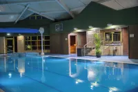 Newtown Park Hotel - Pool