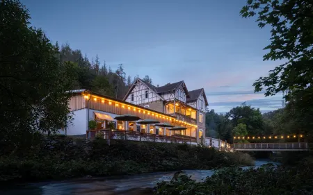 Bodetaler Basecamp Lodge - Boutique Lodge & Naturerlebnishotel Отели в г. Эльбингероде
