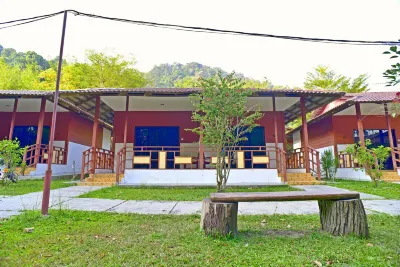 비크리 비치 리조트 Teluk Nipah Beach 주변 호텔