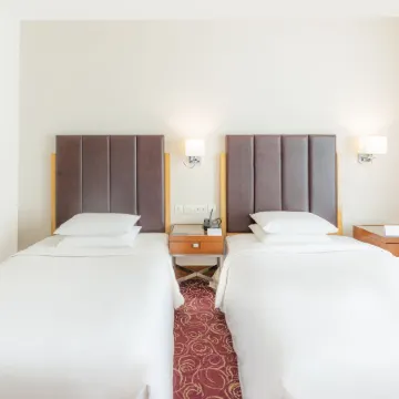 Courtyard Hyderabad Отели рядом с достопримечательностью «Район Амеерпет»
