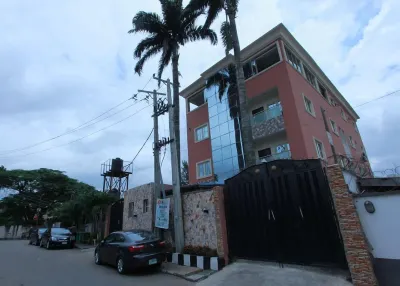 Esado Suites