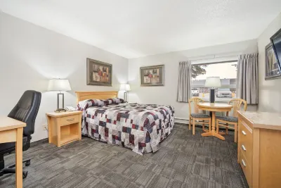 Guest House Inn & Suites Hotels in der Nähe von Edson