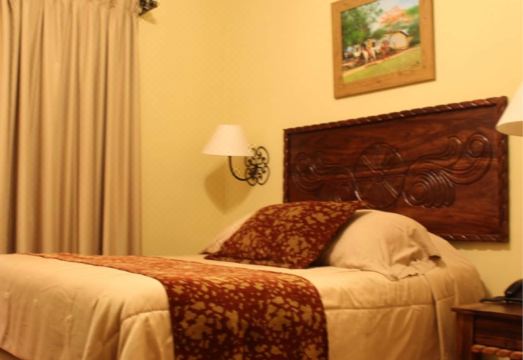 Hotel Hacienda Gualiqueme - Housity