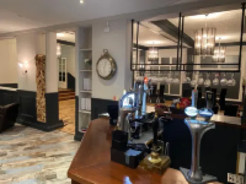 百合餐廳與客房酒店