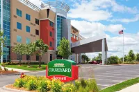 Courtyard Minneapolis Maple Grove/Arbor Lakes Hotels in Maple Grove
