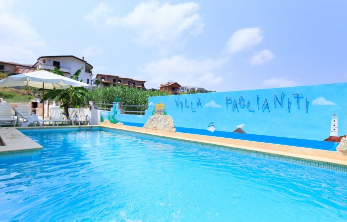 Villa Paglianiti - Your Family Residence!