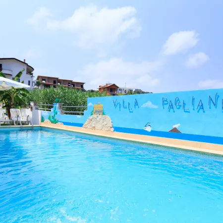 Villa Paglianiti - Your Family Residence!