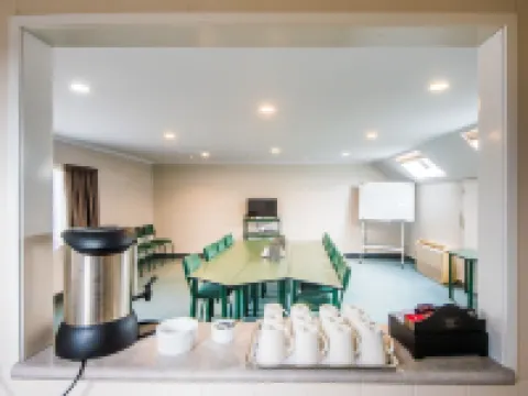 Bay Palm Motel Hotels in Mount Maunganui