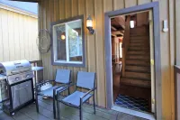 Waterfront Timber Frame Cottage!