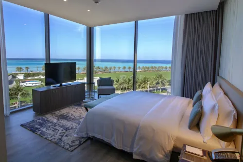 Views Hotel & Residences - Emaar King Abdullah Economic City Hotels in Экономический город короля Абдаллы