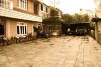 Araniko Village Resort Hotels near Sanga Mahadevsthan