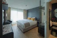 Boutique Hotel Herbergh Amsterdam Airport Free Parking - breakfast
