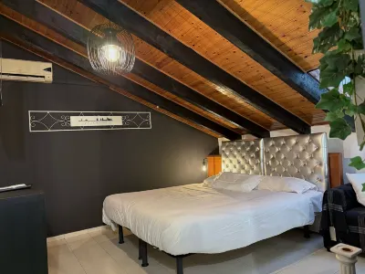 Hosting Dreams Attics - Duomo Отели в г. 