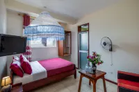 Hotel Royal Nest Entebbe