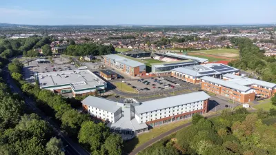 Holiday Inn Express Leigh - Sports Village Hotels in Leigh